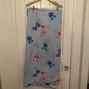 Reversible Twin duvet cover and pillow case for stitch and angel.